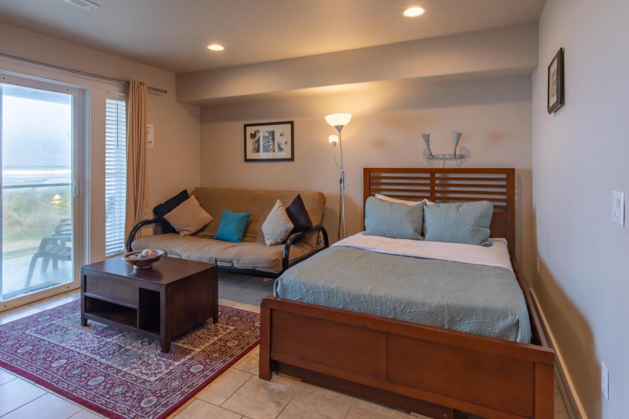 Rockaway Beach Vibes,Waterfront Oceanfront Rockaway Beach House Near Downtown,Wifi, Washer Dryer מראה חיצוני תמונה